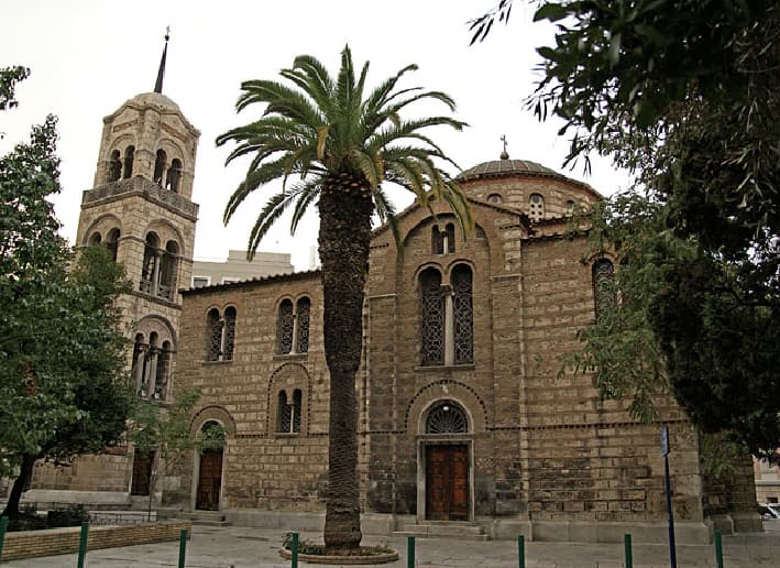 Εξωτερική άποψη του Ναού Αγίας Τριάδας Φιλελλήνων